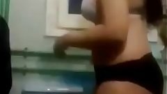 Indian desi girl boobs show
